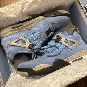 Air Jordan 4 Retro University blue men’s size 11.5
